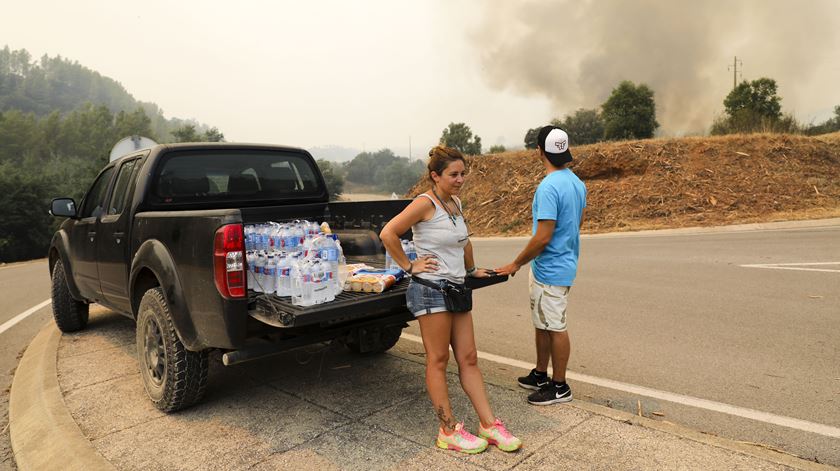Contribua para combater o fogo de Monchique